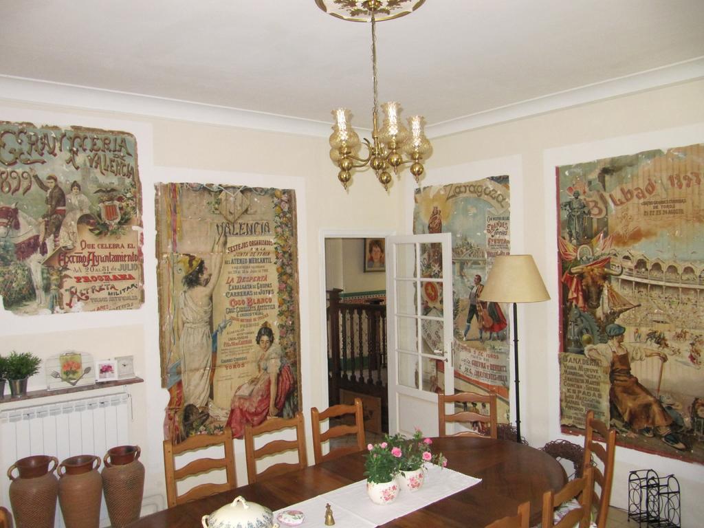 Domaine La Rose Bed and Breakfast Caylus Exterior foto