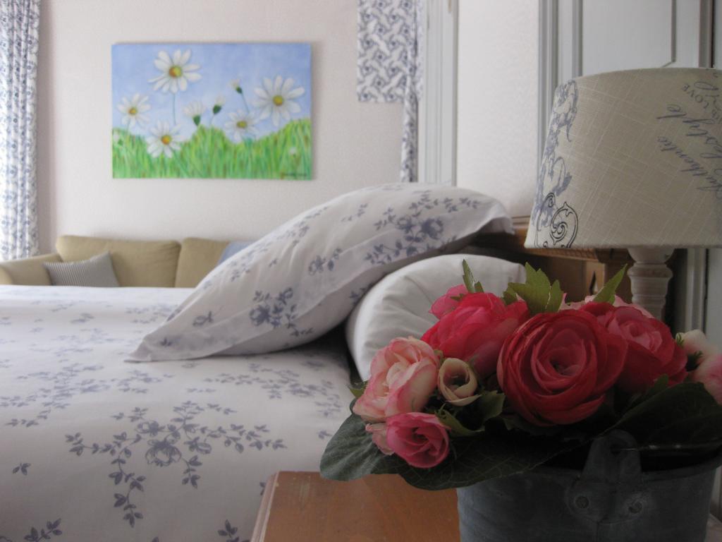 Domaine La Rose Bed and Breakfast Caylus Exterior foto
